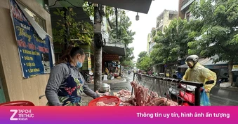 Giá thịt heo giảm, người dân bớt nỗi lo