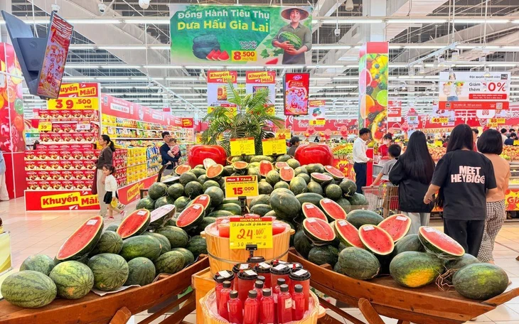Giá trái cây rớt mạnh, nhiều nơi rao 'giải cứu' Giá trái cây rớt mạnh, nhiều nơi rao 'giải cứu'