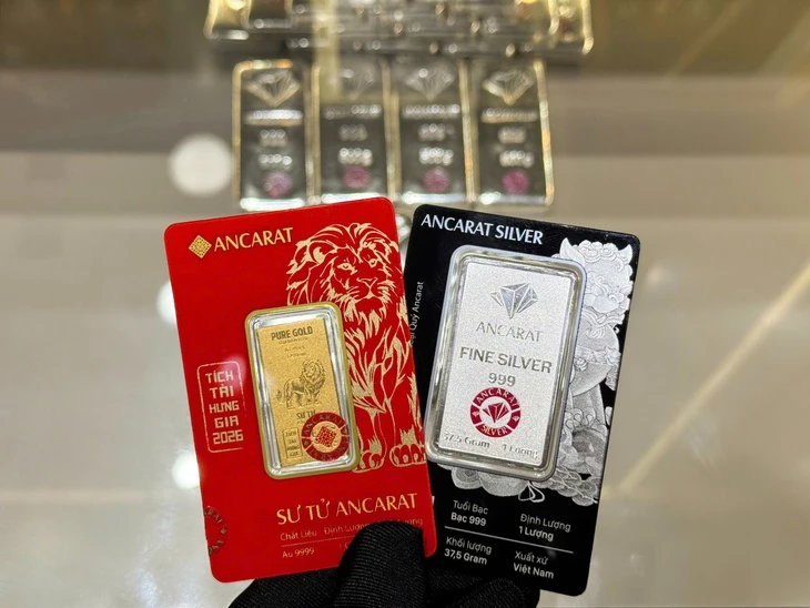 Giá vàng thế giới bất ngờ giảm sâu hơn dự đoán, tương đương 4,8 triệu đồng/lượng Giá vàng thế giới bất ngờ giảm sâu hơn dự đoán, tương đương 4,8 triệu đồng/lượng