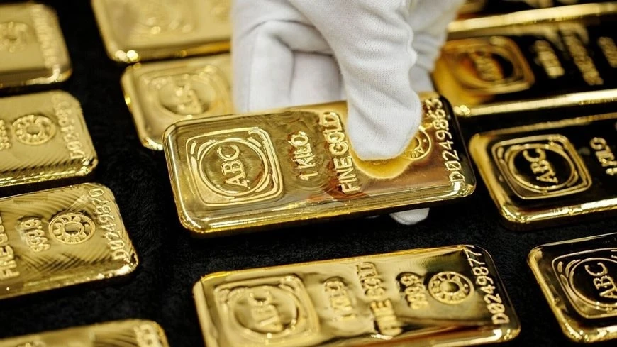Giá vàng tiếp tục giảm "cắm đầu": SJC "bốc hơi" gần 10 triệu đồng! Giá vàng tiếp tục giảm "cắm đầu": SJC "bốc hơi" gần 10 triệu đồng!