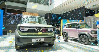 Giá xăng chạm mốc 50.000 đồng/lít, VinFast VF 3 bất ngờ 'cháy hàng' tại quốc gia láng giềng Việt Nam?