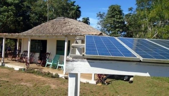 Giữa vòng kiềm toả năng lượng của Mỹ, Cuba nhận món quà quý từ nước cạnh Việt Nam Giữa vòng kiềm toả năng lượng của Mỹ, Cuba nhận món quà quý từ nước cạnh Việt Nam