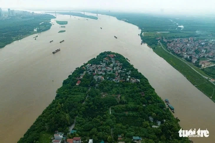 Hà Nội yêu cầu nhiều xã, phường dừng cấp phép xây dựng trong phạm vi thuộc 2 'siêu dự án’ Hà Nội yêu cầu nhiều xã, phường dừng cấp phép xây dựng trong phạm vi thuộc 2 'siêu dự án’