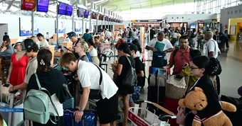 Hãng bay tăng phí hành lý mua thêm trước cao điểm hè
