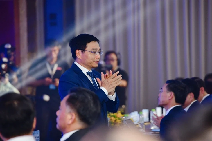 Hàng trăm chuyên gia cùng hiến kế 'Thanh toán thông minh trong kỷ nguyên số' Hàng trăm chuyên gia cùng hiến kế 'Thanh toán thông minh trong kỷ nguyên số'