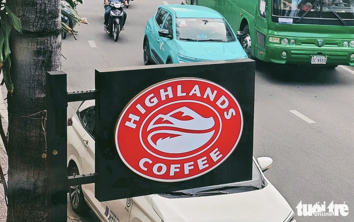 Hé lộ số tiền khủng Highlands Coffee 'bỏ túi' từ gần 1.000 cửa hàng ở Việt Nam Hé lộ số tiền khủng Highlands Coffee 'bỏ túi' từ gần 1.000 cửa hàng ở Việt Nam