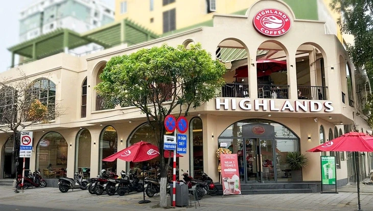 Hé lộ số tiền khủng Highlands Coffee 'bỏ túi' từ gần 1.000 cửa hàng ở Việt Nam Hé lộ số tiền khủng Highlands Coffee 'bỏ túi' từ gần 1.000 cửa hàng ở Việt Nam