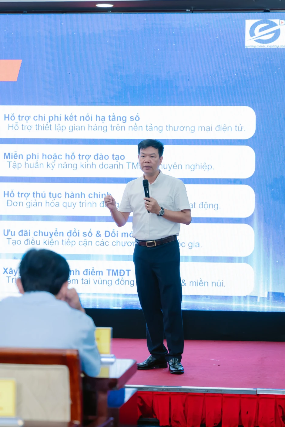 Hết thời quảng cáo 'núp bóng' review trải nghiệm Hết thời quảng cáo 'núp bóng' review trải nghiệm