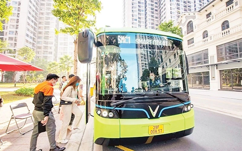 Hoàn thiện chính sách để bứt tốc ngành xe điện, đa dạng hóa năng lượng, góp phần giảm phát thải