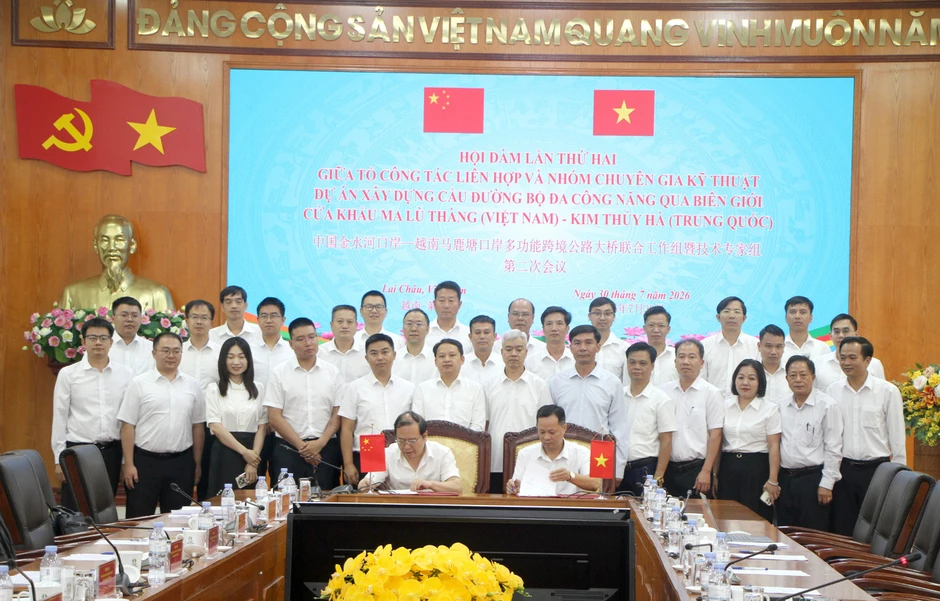 Hội đàm xây cầu đường bộ qua biên giới Việt - Trung tại Lai Châu Hội đàm xây cầu đường bộ qua biên giới Việt - Trung tại Lai Châu