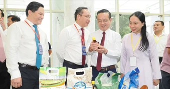 Hợp tác giữa TPHCM, Đông Nam bộ và đồng bằng sông Cửu Long đi vào chiều sâu