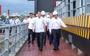 Huy động 10.000 người xây sân bay tương đương 300.000 tỷ đồng, diện tích gấp 2,5 lần Nội Bài nhưng đang thiếu 33 triệu m3 cát Huy động 10.000 người xây sân bay tương đương 300.000 tỷ đồng, diện tích gấp 2,5 lần Nội Bài nhưng đang thiếu 33 triệu m3 cát