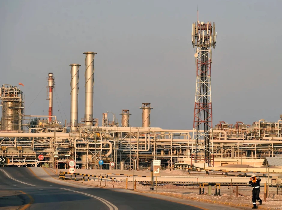 Iran tuyên bố không còn một giọt dầu để bán, một đường ống công suất 7 triệu thùng/ngày thành 'phao cứu sinh' cho cả thế giới Iran tuyên bố không còn một giọt dầu để bán, một đường ống công suất 7 triệu thùng/ngày thành 'phao cứu sinh' cho cả thế giới