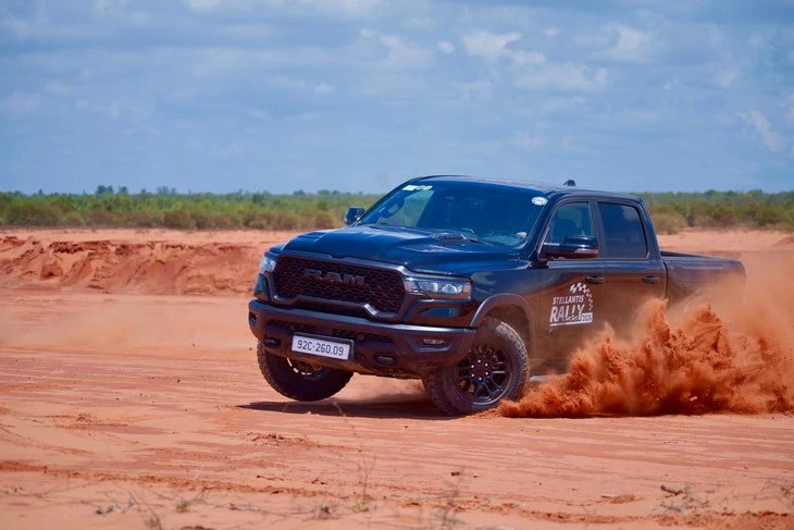 Jeep, Ram đổi nhà phân phối, giá xe giảm cả tỉ đồng tại Việt Nam, vì sao? Jeep, Ram đổi nhà phân phối, giá xe giảm cả tỉ đồng tại Việt Nam, vì sao?