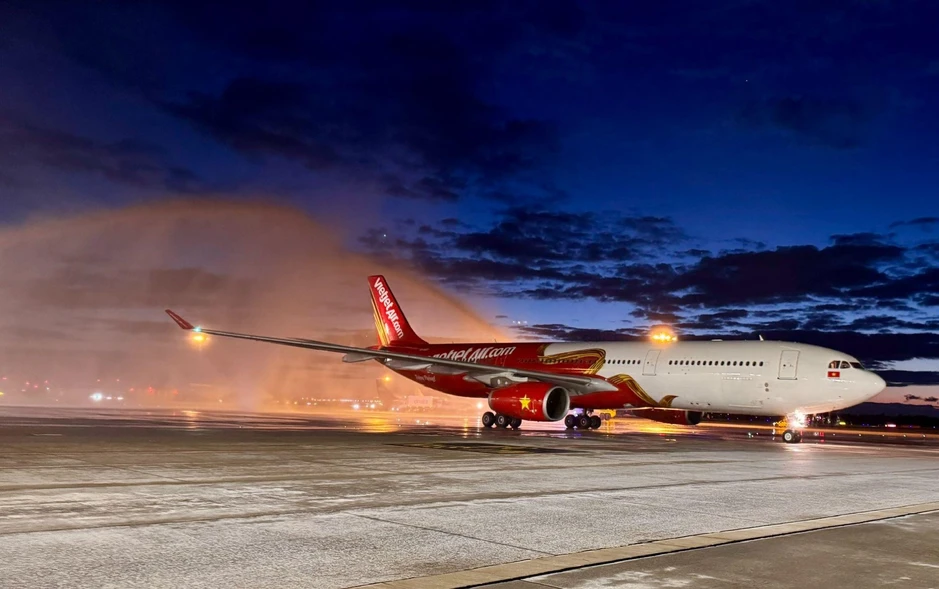 Khai trương đường bay đến Almaty và Praha, Vietjet mở thêm kết nối giữa Việt Nam và thế giới