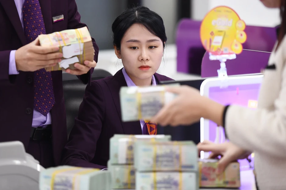 Khoản vay tiền tỷ đến kỳ thả nổi lãi suất, làm gì để không bị 'ngộp'
