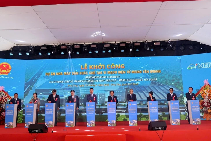 Khởi công dự án nhà máy sản xuất, chế tạo vi mạch điện tử, dự kiến thu 530 triệu USD mỗi năm Khởi công dự án nhà máy sản xuất, chế tạo vi mạch điện tử, dự kiến thu 530 triệu USD mỗi năm