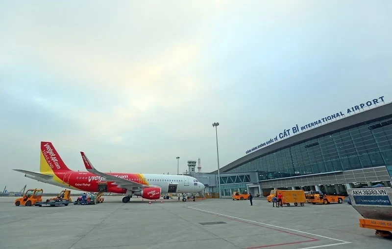 Không chỉ Tân Sơn Nhất, diều đã nhiều lần khiến các sân bay 'chao đảo' Không chỉ Tân Sơn Nhất, diều đã nhiều lần khiến các sân bay 'chao đảo'