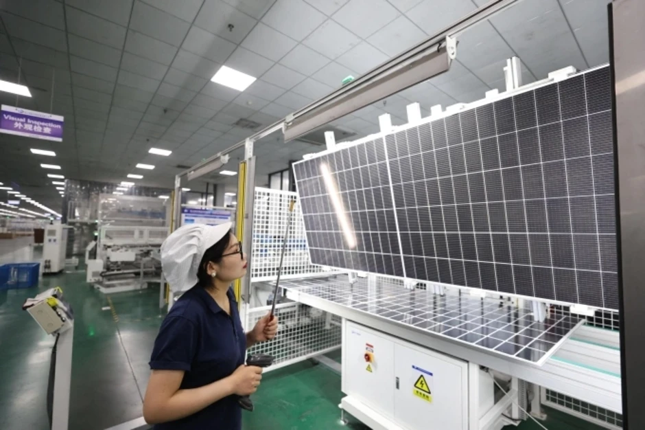 Khủng hoảng thừa thiết bị điện mặt trời Trung Quốc - Báo TinVina