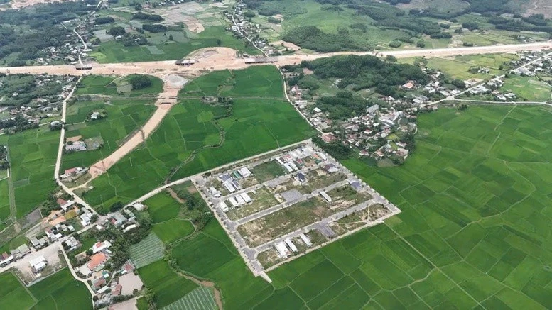 Kiến nghị 'nắn' đường sắt tốc độ cao Bắc - Nam qua Quảng Ngãi