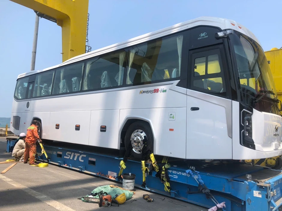 KIM LONG MOTOR xuất khẩu lô xe bus "Made in Việt Nam" thuần điện và diesel đầu tiên sang Thái Lan KIM LONG MOTOR xuất khẩu lô xe bus "Made in Việt Nam" thuần điện và diesel đầu tiên sang Thái Lan