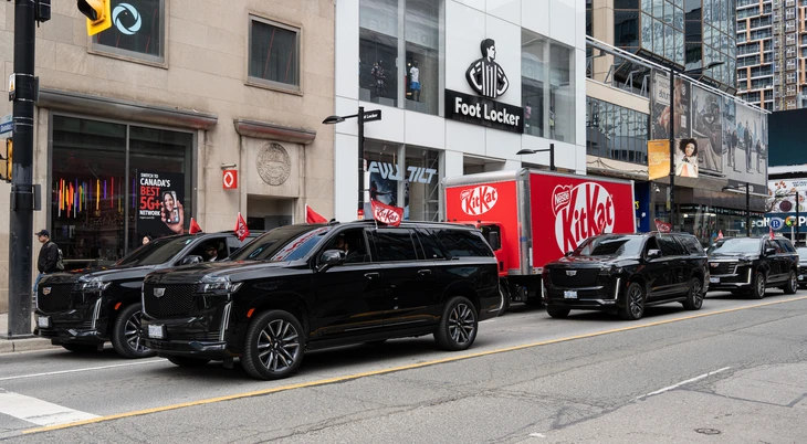 KitKat 'biến nguy thành cơ', điều đoàn xe SUV hộ tống sô cô la sau vụ 12 tấn kẹo bị cướp KitKat 'biến nguy thành cơ', điều đoàn xe SUV hộ tống sô cô la sau vụ 12 tấn kẹo bị cướp