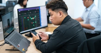 Lãi margin đắt hơn, loạt cổ phiếu chứng khoán biến động theo nhịp thị trường