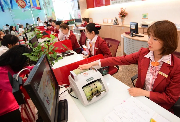 Lãi suất huy động chạm mốc 8,5%/năm Lãi suất huy động chạm mốc 8,5%/năm