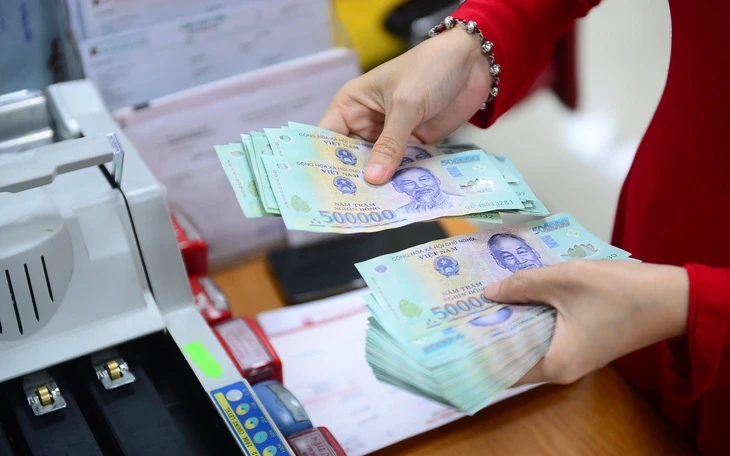 Lãi suất liên ngân hàng về 3% sau khi vọt lên gần 20%: Vui thôi, đừng vui quá Lãi suất liên ngân hàng về 3% sau khi vọt lên gần 20%: Vui thôi, đừng vui quá