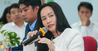 Lãi suất tiền gửi nhích lên, người hưu trí vui nhưng người vay thì buồn