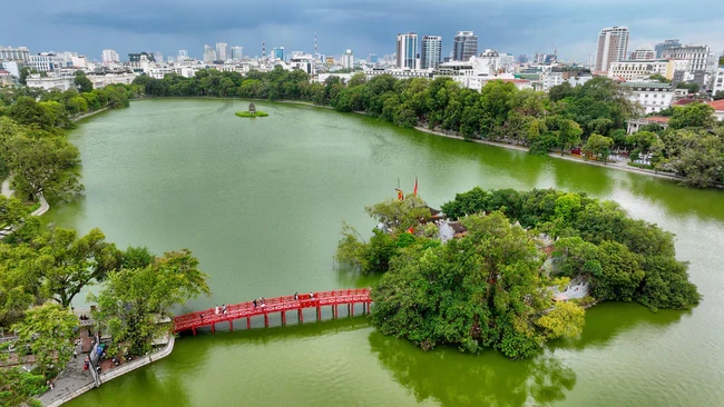Lần đầu tiên Hà Nội có pháo hoa nước trong đêm mừng 72 năm Giải phóng Thủ đô với 6000 đơn vị pháo hoa do Sun Group tài trợ Lần đầu tiên Hà Nội có pháo hoa nước trong đêm mừng 72 năm Giải phóng Thủ đô với 6000 đơn vị pháo hoa do Sun Group tài trợ