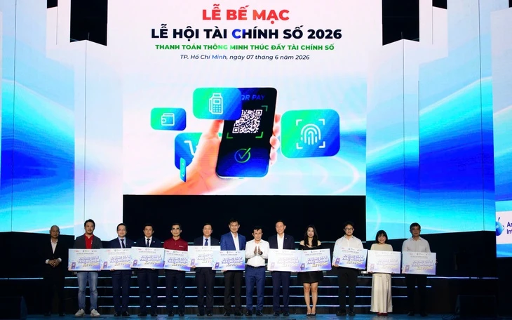 Lễ hội Tài chính số 2026 sôi động đến giờ chót Lễ hội Tài chính số 2026 sôi động đến giờ chót