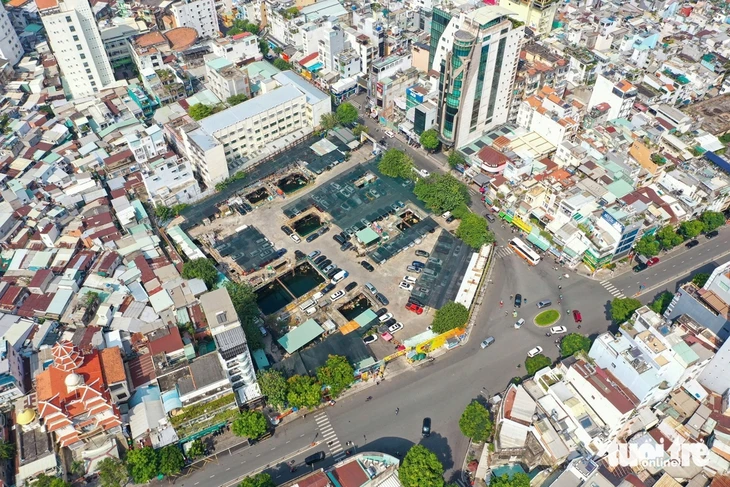 Liên doanh Vũng Tàu Paradise nợ thuế gần 2.100 tỉ, đứng đầu danh sách nợ thuế tại TP.HCM Liên doanh Vũng Tàu Paradise nợ thuế gần 2.100 tỉ, đứng đầu danh sách nợ thuế tại TP.HCM