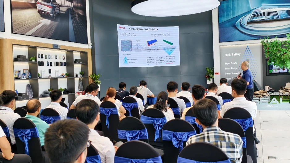 Loạt sự kiện tại BYD Bitcar Long Biên: Trải nghiệm thực tế, thúc đẩy chuyển đổi xanh Loạt sự kiện tại BYD Bitcar Long Biên: Trải nghiệm thực tế, thúc đẩy chuyển đổi xanh