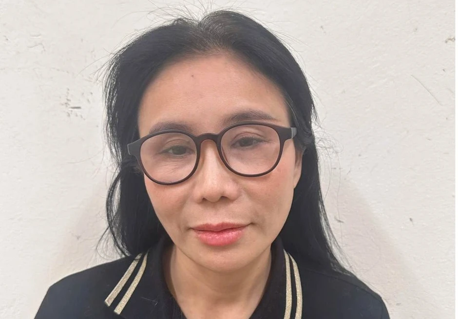 Lực lượng chức năng đã thu giữ 300 tỷ đồng, 300 lượng vàng, hơn 100 sổ đỏ trong vụ án Mailisa Lực lượng chức năng đã thu giữ 300 tỷ đồng, 300 lượng vàng, hơn 100 sổ đỏ trong vụ án Mailisa