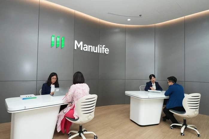 Manulife Việt Nam chi trả hơn 9.000 tỉ đồng quyền lợi bảo hiểm cho khách hàng trong năm 2025 Manulife Việt Nam chi trả hơn 9.000 tỉ đồng quyền lợi bảo hiểm cho khách hàng trong năm 2025