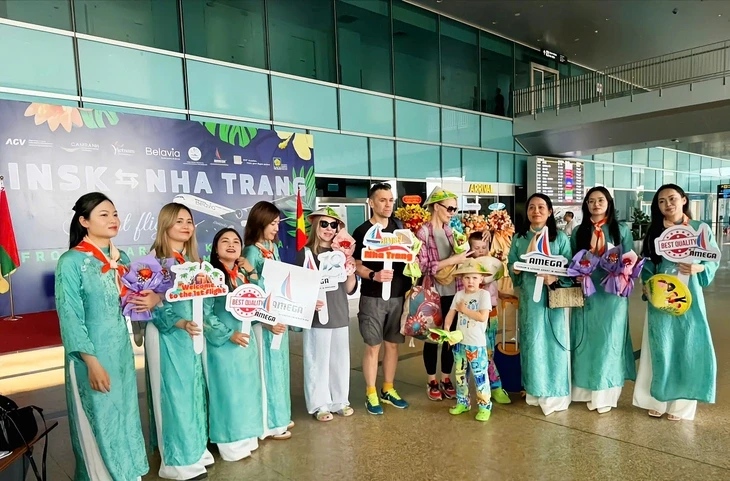 Mở đường bay thẳng đầu tiên từ Belarus đến Nha Trang Mở đường bay thẳng đầu tiên từ Belarus đến Nha Trang