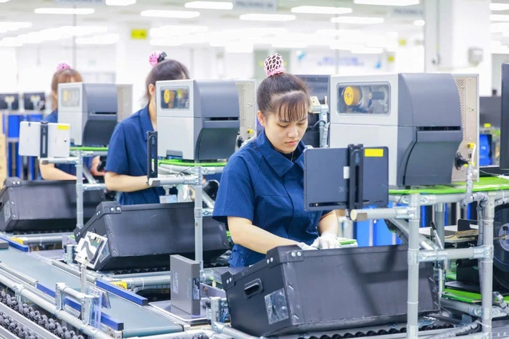 Mua điện trực tiếp qua lưới quốc gia: Cột mốc mới của năng lượng xanh Mua điện trực tiếp qua lưới quốc gia: Cột mốc mới của năng lượng xanh