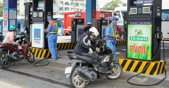 Muốn phát triển phải chuyển đổi xanh