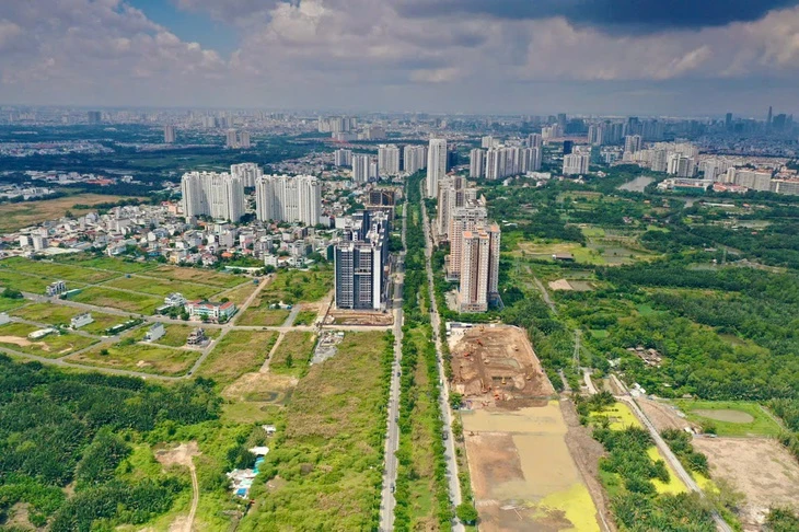 Ngân hàng thận trọng, phân tích các kênh doanh nghiệp bất động sản đang 'xoay tiền' Ngân hàng thận trọng, phân tích các kênh doanh nghiệp bất động sản đang 'xoay tiền'