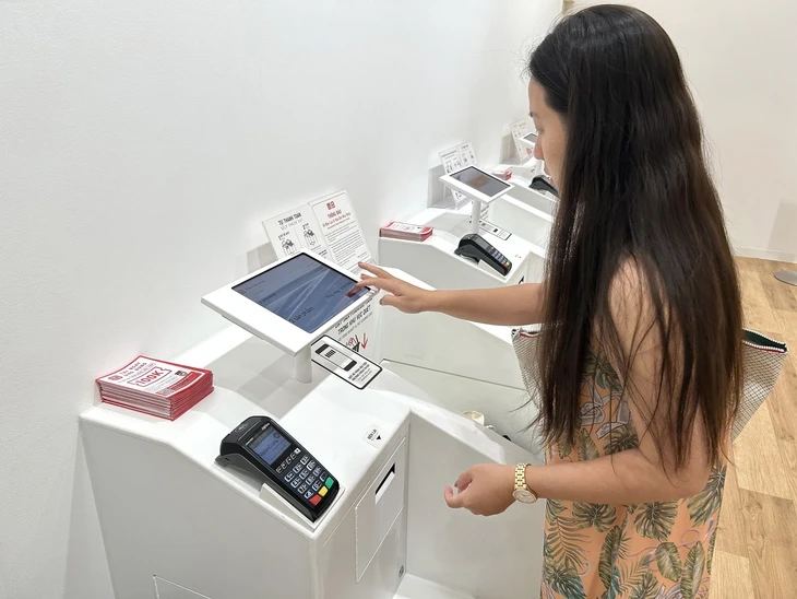 Ngân hàng tung loạt giải pháp cấp tập bảo vệ 'túi tiền' cho khách Ngân hàng tung loạt giải pháp cấp tập bảo vệ 'túi tiền' cho khách