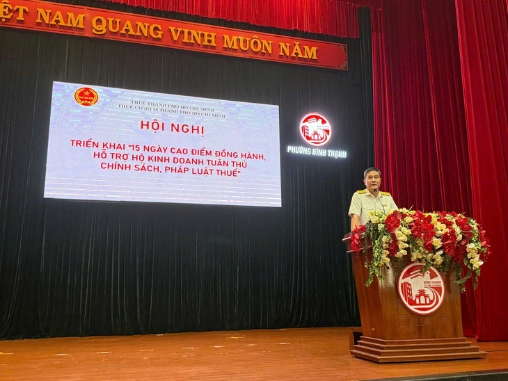 Ngành thuế ra quân ‘cầm tay chỉ việc’ cho hộ kinh doanh Ngành thuế ra quân ‘cầm tay chỉ việc’ cho hộ kinh doanh