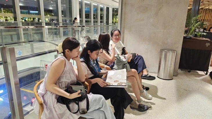 Nghỉ lễ 4 ngày là 'mùa vàng' của ngành dịch vụ đô thị Nghỉ lễ 4 ngày là 'mùa vàng' của ngành dịch vụ đô thị