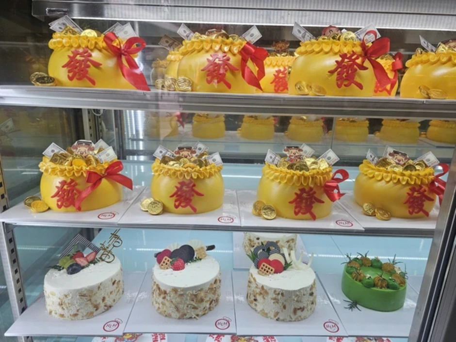 Ngoài vàng bạc, những mặt hàng nào đang “cháy hàng” dịp vía Thần Tài? Ngoài vàng bạc, những mặt hàng nào đang “cháy hàng” dịp vía Thần Tài?