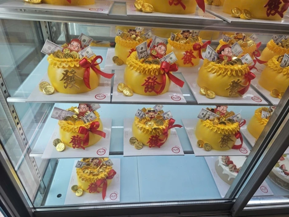 Ngoài vàng bạc, những mặt hàng nào đang “cháy hàng” dịp vía Thần Tài? Ngoài vàng bạc, những mặt hàng nào đang “cháy hàng” dịp vía Thần Tài?