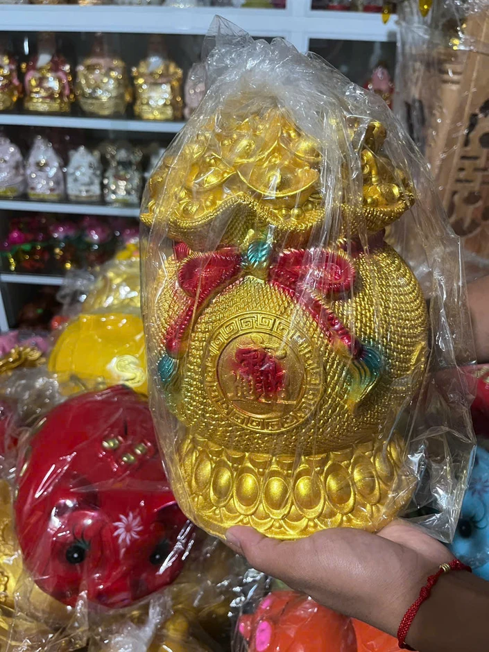 Ngoài vàng bạc, những mặt hàng nào đang “cháy hàng” dịp vía Thần Tài? Ngoài vàng bạc, những mặt hàng nào đang “cháy hàng” dịp vía Thần Tài?