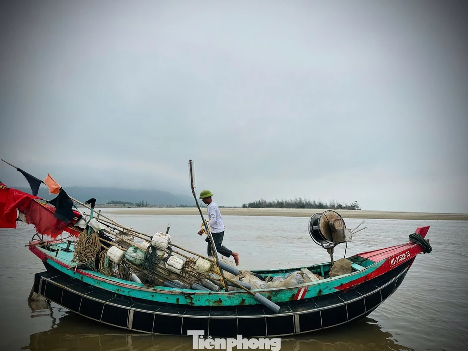 Ngư dân trúng 'lộc biển' đầu năm, thu tiền triệu mỗi ngày Ngư dân trúng 'lộc biển' đầu năm, thu tiền triệu mỗi ngày