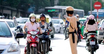 Người tham gia giao thông chú ý: Vượt PHẢI kiểu này có thể bị phạt lên tới 22 triệu đồng