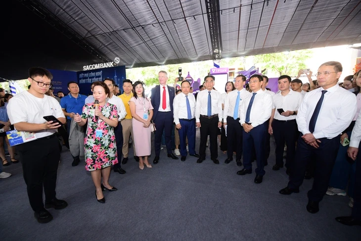 Nhiều công nghệ thanh toán không tiền mặt thu hút sự chú ý tại Ngày Tài chính số