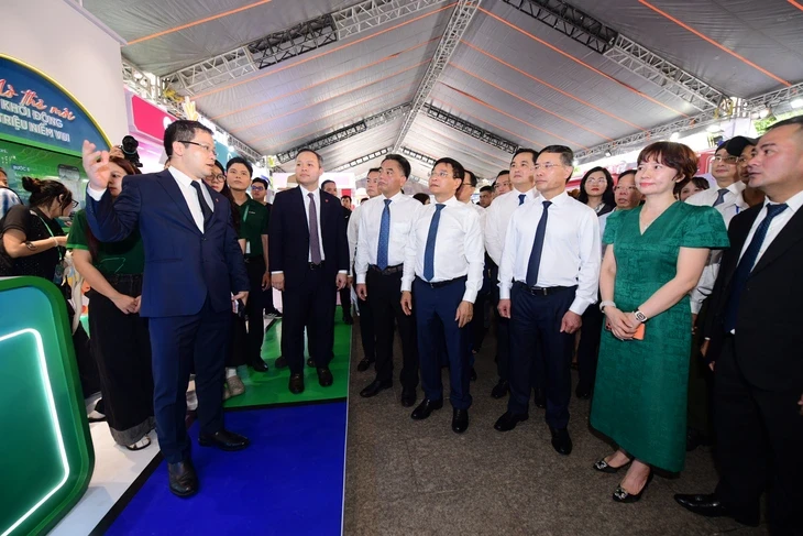 Nhiều công nghệ thanh toán không tiền mặt thu hút sự chú ý tại Ngày Tài chính số